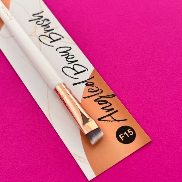 Кисточка широкая скошенная для бровей Topface Angled Brow Brush PT901 F15 PT901 F15 фото