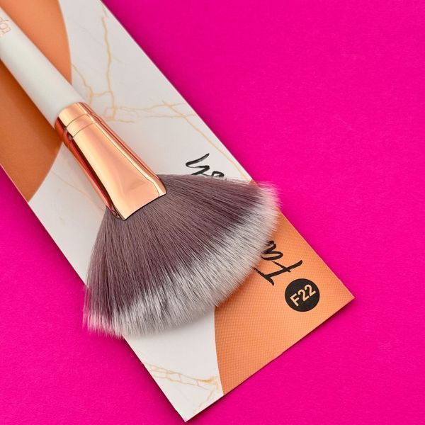 Кисточка для хайлайтера Topface Fan Brush PT901 F22 PT901 F22 фото