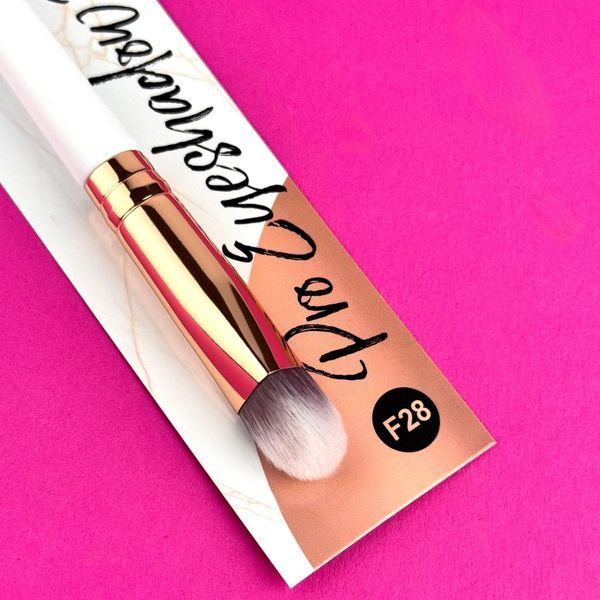 Кисточка для теней Topface Pro Eyeshadow Brush PT901 F28 PT901 F28 фото